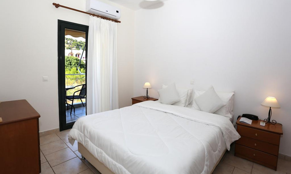 Koukounari Apartments - Αγκίστρι