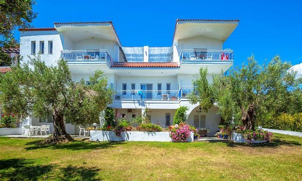 Faros Apartments, Ποσείδι, Κασσάνδρα Χαλκιδικής Faros Apartments, Ποσείδι, Κασσάνδρα Χαλκιδικής