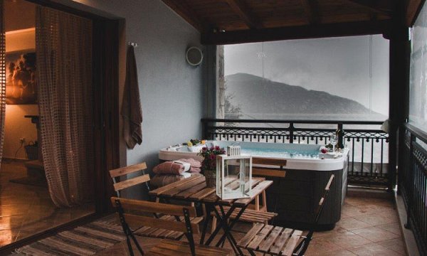 Βίλα Αγνώ, Άνω Καρυές, Ορεινή Αρκαδία Βίλα Αγνώ, Άνω Καρυές, Ορεινή Αρκαδία