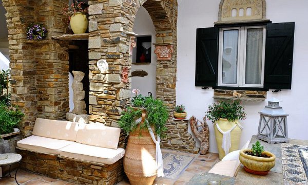 Voreades Studios, Τήνος Voreades Studios, Τήνος