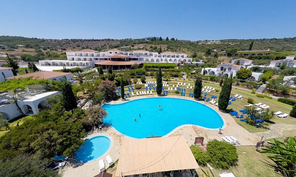 Sunrise Village Beach Hotel, Πεταλίδι Μεσσηνίας Sunrise Village Beach Hotel, Πεταλίδι Μεσσηνίας