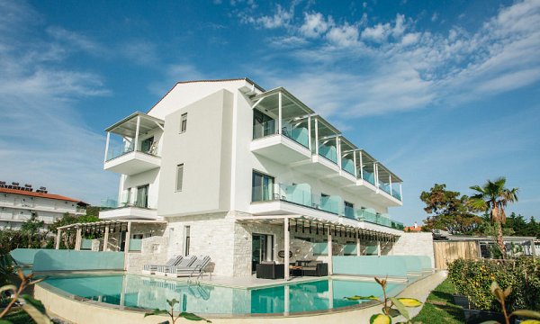 Blue Carpet Luxury Suites, Πευκοχώρι, Χαλκιδική Blue Carpet Luxury Suites, Πευκοχώρι, Χαλκιδική