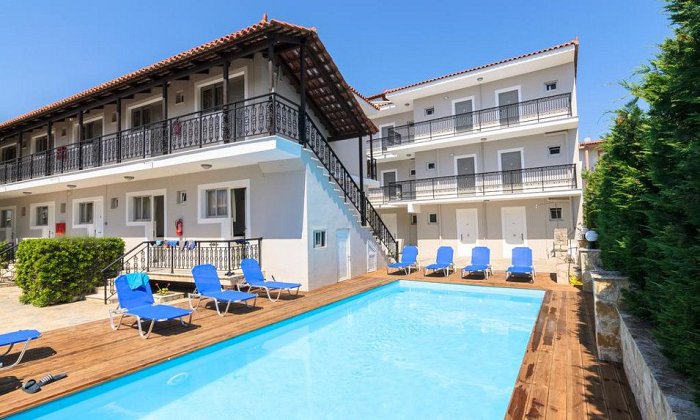 Karras Livin | Λαγανάς, Ζάκυνθος
