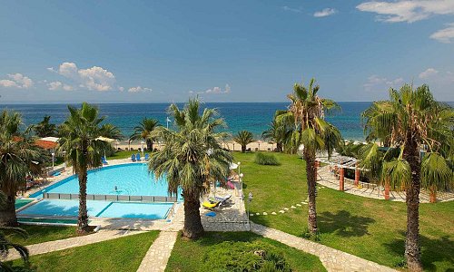 Lily Ann Beach, Ακτή Ελιάς, Νικήτη, Χαλκιδική Lily Ann Beach, Ακτή Ελιάς, Νικήτη, Χαλκιδική