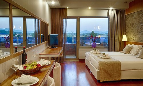 Thessalikon Grand Hotel, Καρδίτσα, Λίμνη Πλαστήρα Thessalikon Grand Hotel, Καρδίτσα, Λίμνη Πλαστήρα